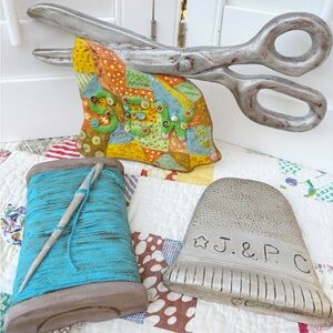 Vintage Carol Rardon Chalkware Wall Plaque Sewing Thread Thimble Scissors 70’s